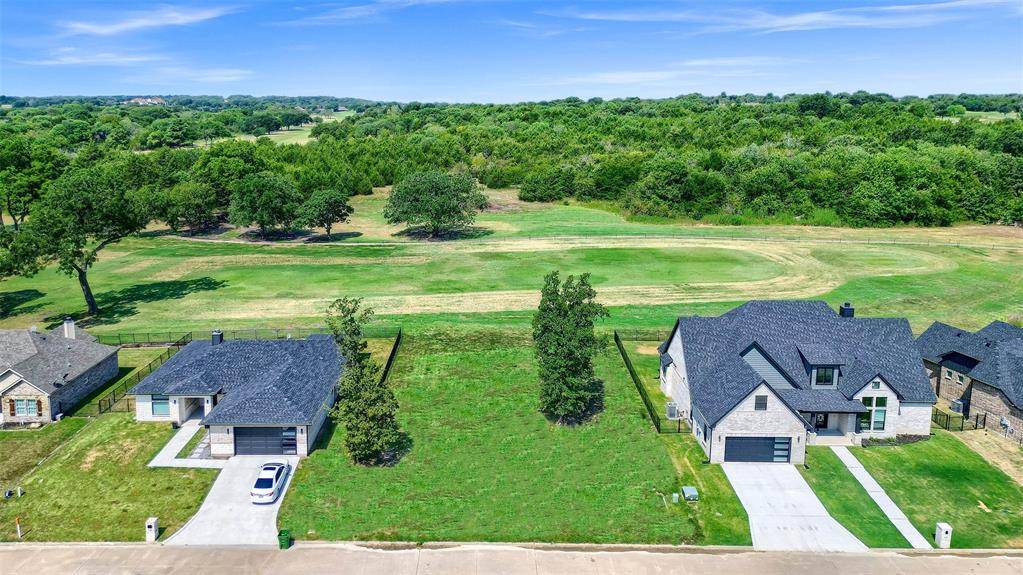 135 Bent Oak Drive, Pottsboro, TX 75076