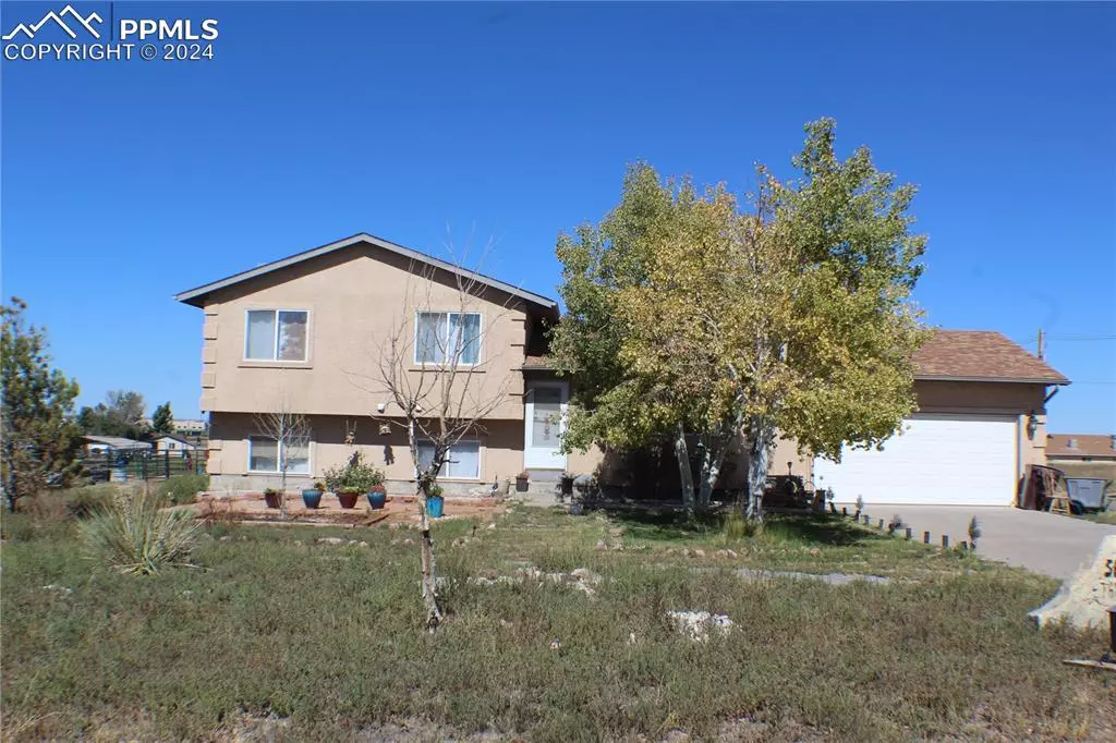 Pueblo, CO 81007,567 E Tanager DR