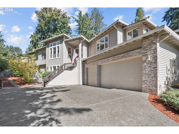 West Linn, OR 97068,2485 TIPPERARY CT