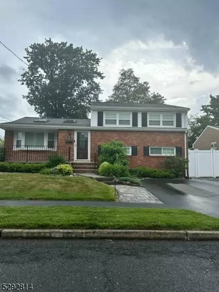 55 Haven Ter, Sayreville Boro, NJ 08859