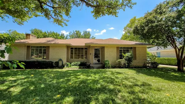 9802 Mercer Drive, Dallas, TX 75228