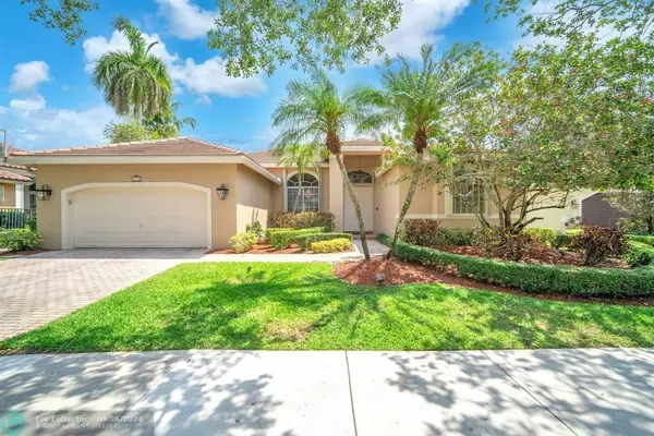 2984 Oakbrook Drive, Weston, FL 33332