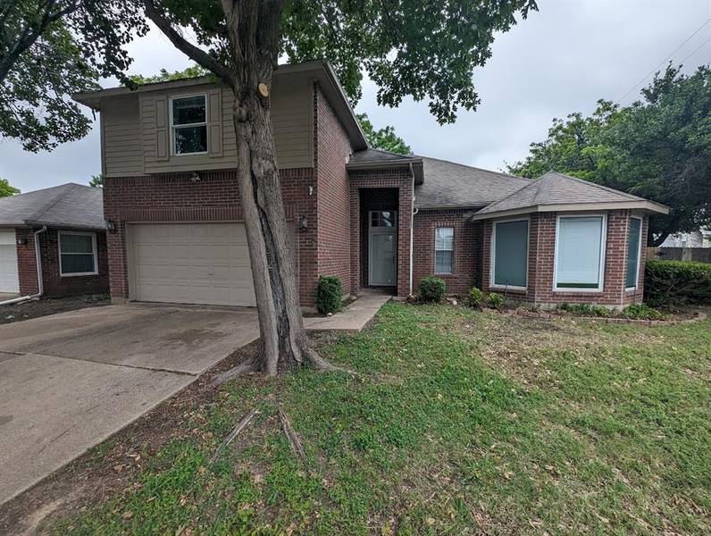 6715 Towerwood Drive, Arlington, TX 76001