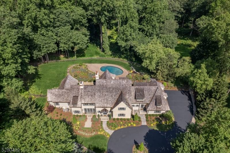 7 Stevens Rd, Bernardsville Boro, NJ 07924