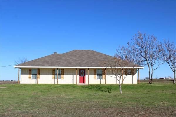 2540 Wolf Lane, Valley Mills, TX 76689