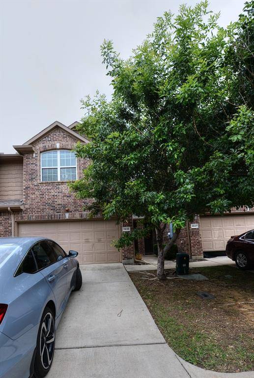 1933 Argyle Lane, Lewisville, TX 75067