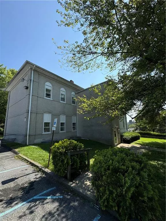 Whitehall Twp, PA 18052,5324 5th Street