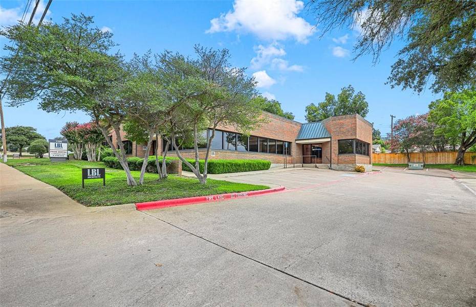 1106 W Randol Mill Road #300, Arlington, TX 76012