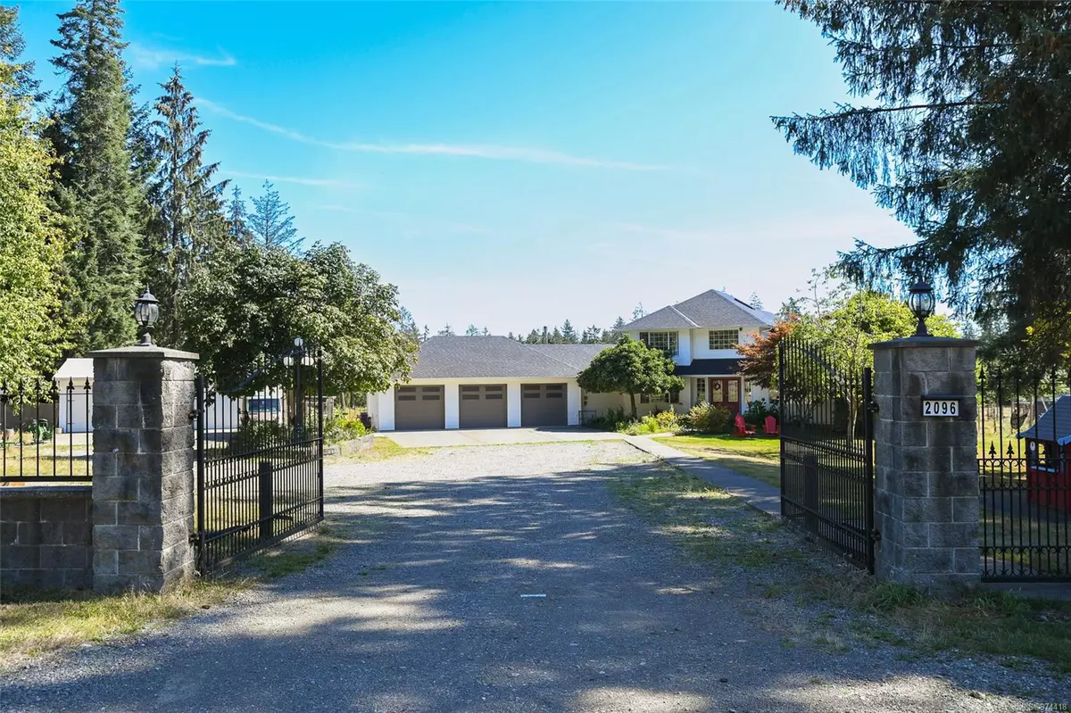 Comox, BC V9J 1X7,2096 May Rd