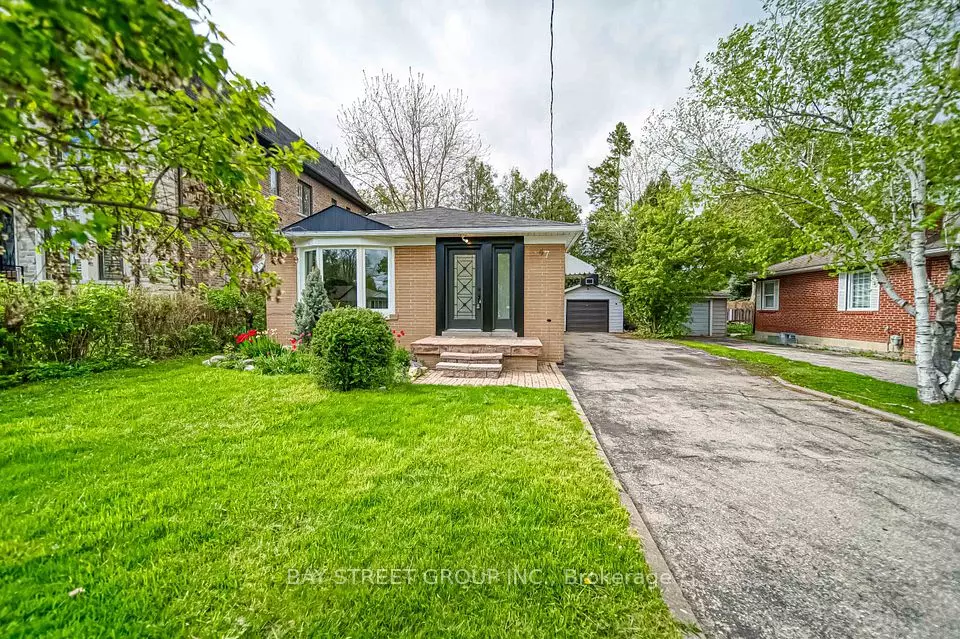 Richmond Hill, ON L4C 2L7,47 Rockport CRES