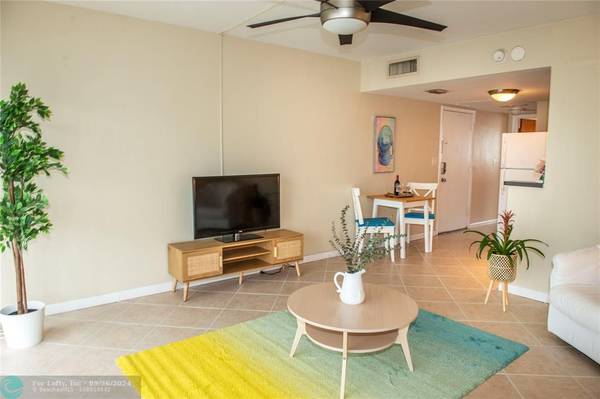 505 NE 20th Ave  #114, Deerfield Beach, FL 33351