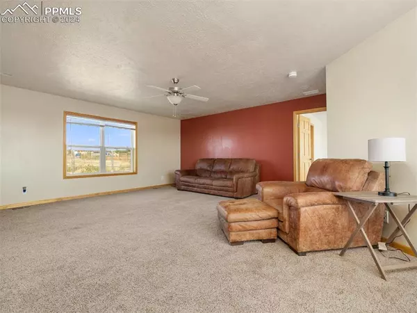 Pueblo, CO 81007,1643 N Bowen DR