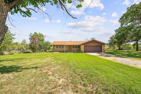 396 Palo Pinto Street, Santo, TX 76472