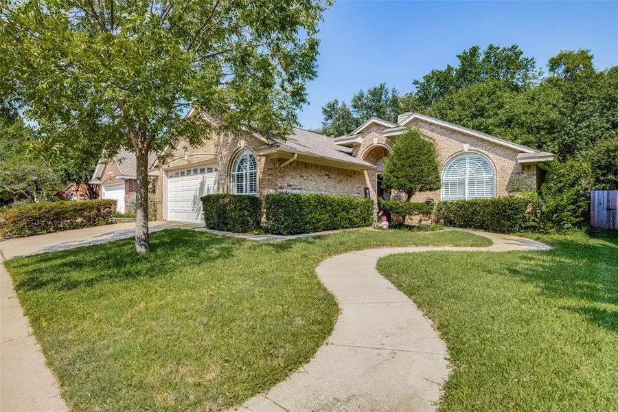 3135 Watercress Circle, Arlington, TX 76012