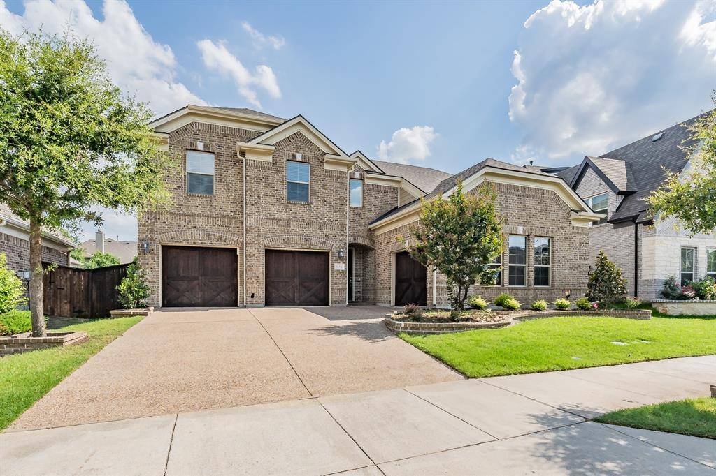 836 Southern Hills Way, Aubrey, TX 76227