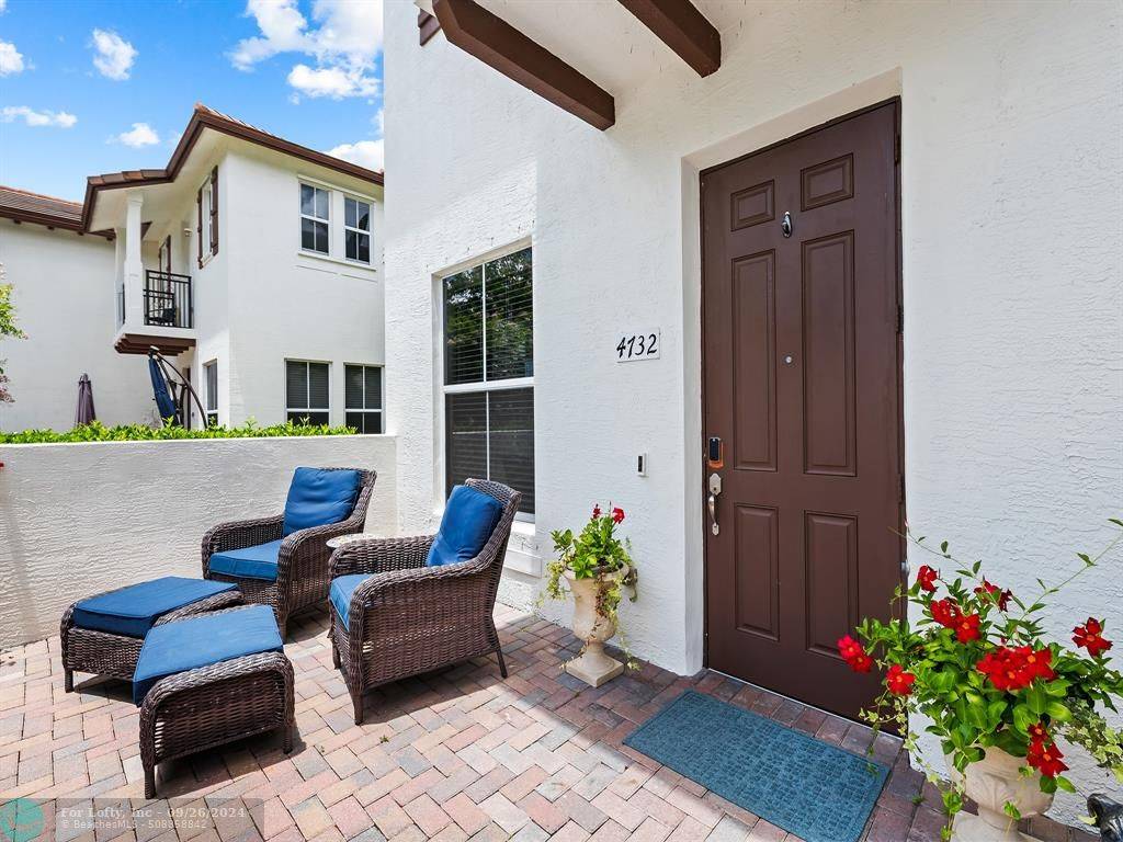 4732 Sierra Ln, Coconut Creek, FL 33073