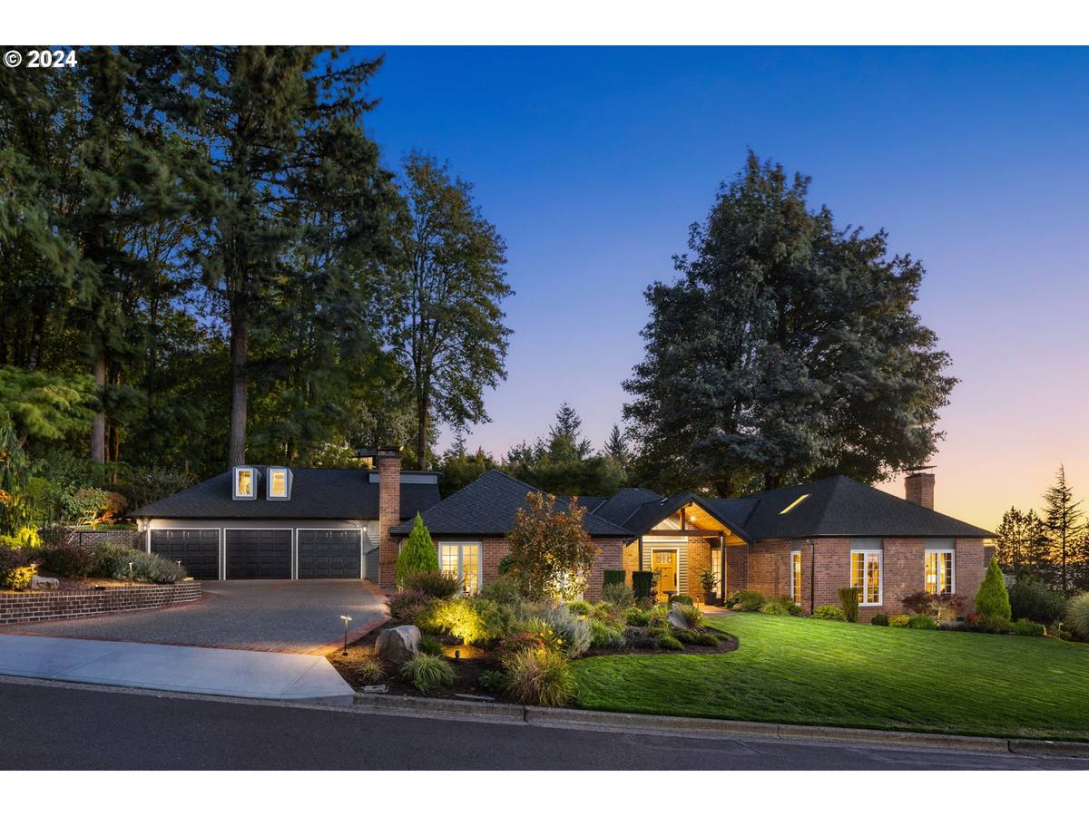 Lake Oswego, OR 97034,2366 PALISADES CREST DR