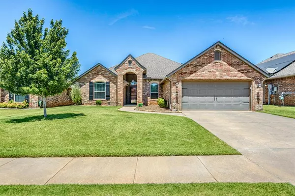 8213 NW 159th Street, Edmond, OK 73013