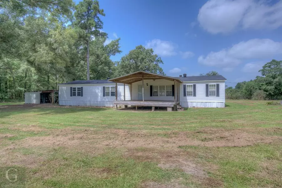 1861 Old Plain Dealing Road, Benton, LA 71006