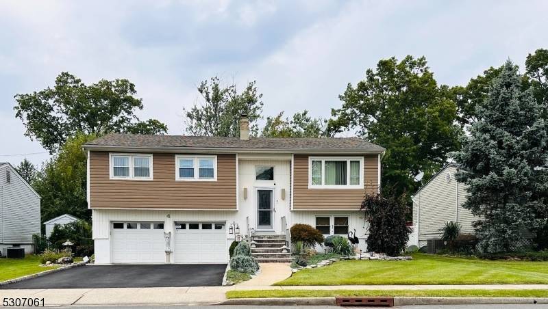 4 Joel Pl, Woodbridge Twp., NJ 08830