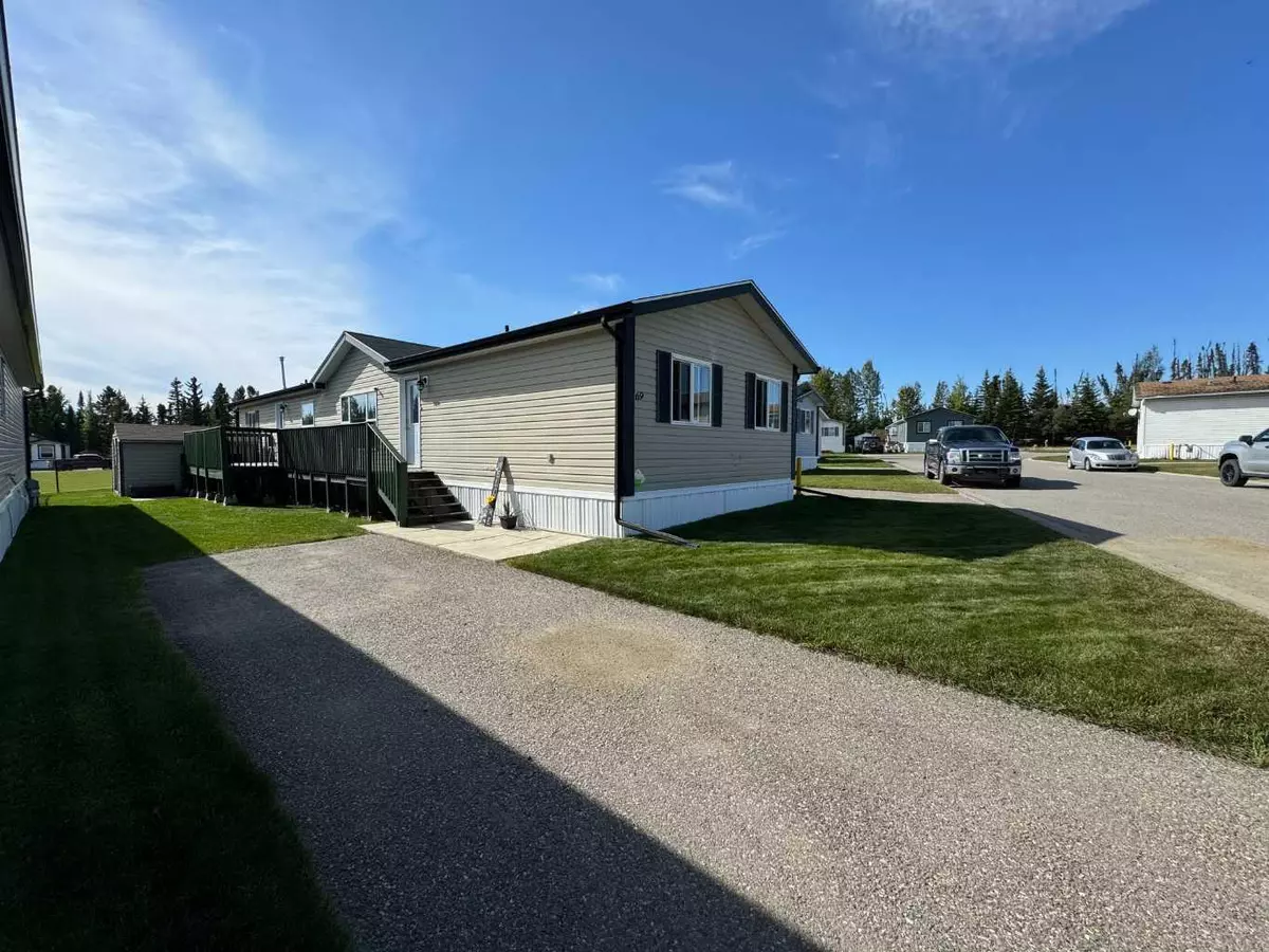 Edson, AB T7E 0A2,851 63 ST #69