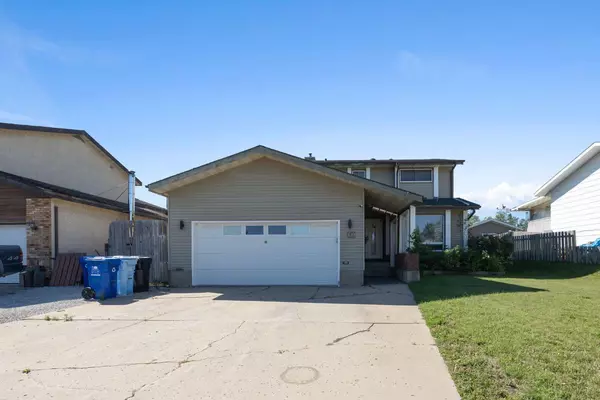 109 Robichaud ST, Fort Mcmurray, AB T9K 1C5