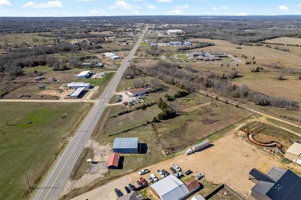 2905 E Jackson Street, Hugo, OK 74743