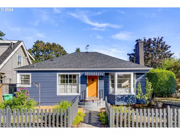 3639 NE EMERSON ST, Portland, OR 97211