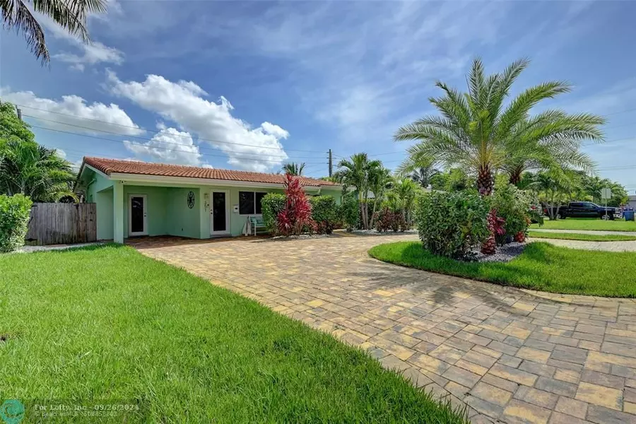 351 NE 41st St, Oakland Park, FL 33334