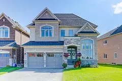 17 Charles White CT, East Gwillimbury, ON L0G 1V0