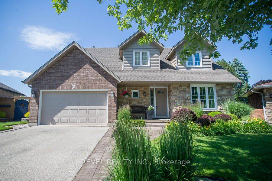 Brantford, ON N3P 1S4,15 Pinto CT