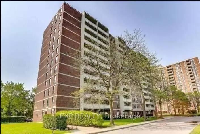 Mississauga, ON L5A 3R2,3120 Kirwin AVE #407