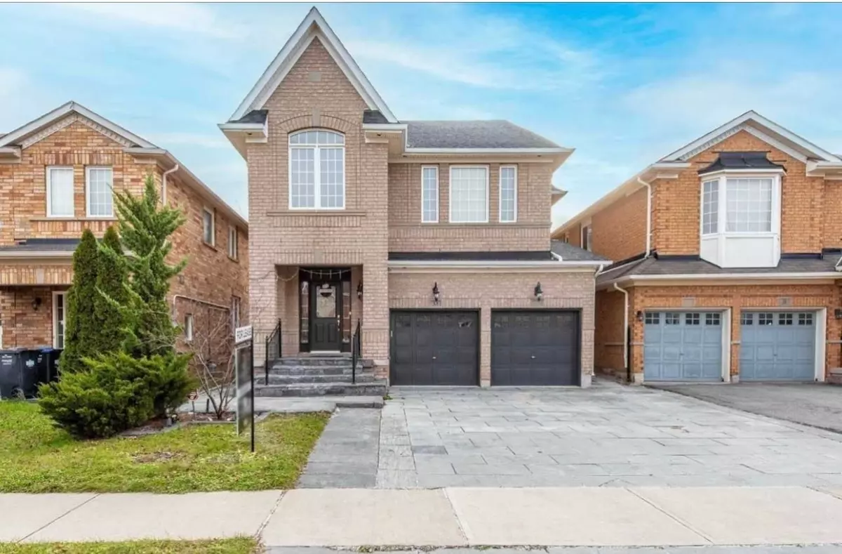 Brampton, ON L7A 3X2,33 Crannyfield DR