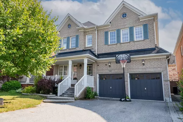 14 Decourcy-Ireland CIR, Ajax, ON L1T 0K5