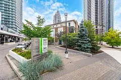 Mississauga, ON L5B 0E6,370 Square One DR ##6(106)