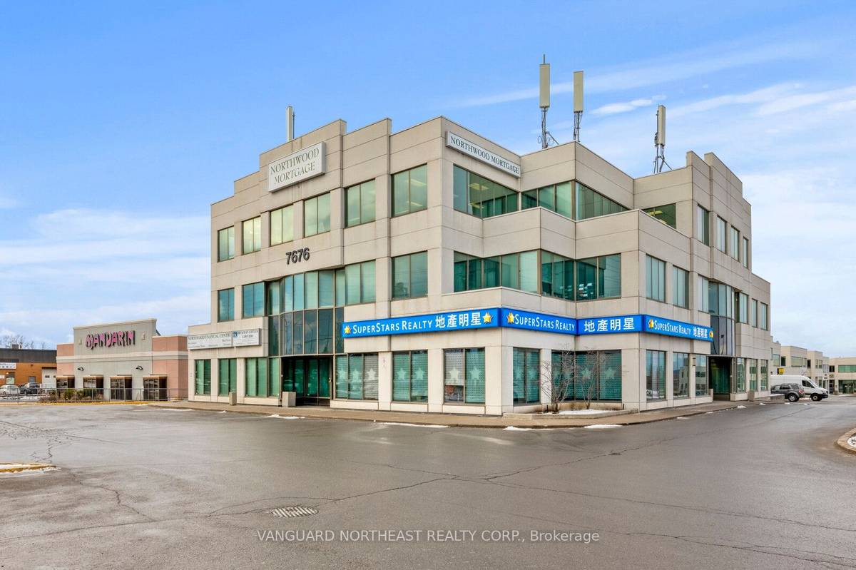 Markham, ON L3R 2N2,7676 Woodbine AVE #301