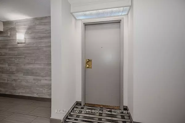 Mississauga, ON L5B 3Z1,145 Hillcrest AVE #2207