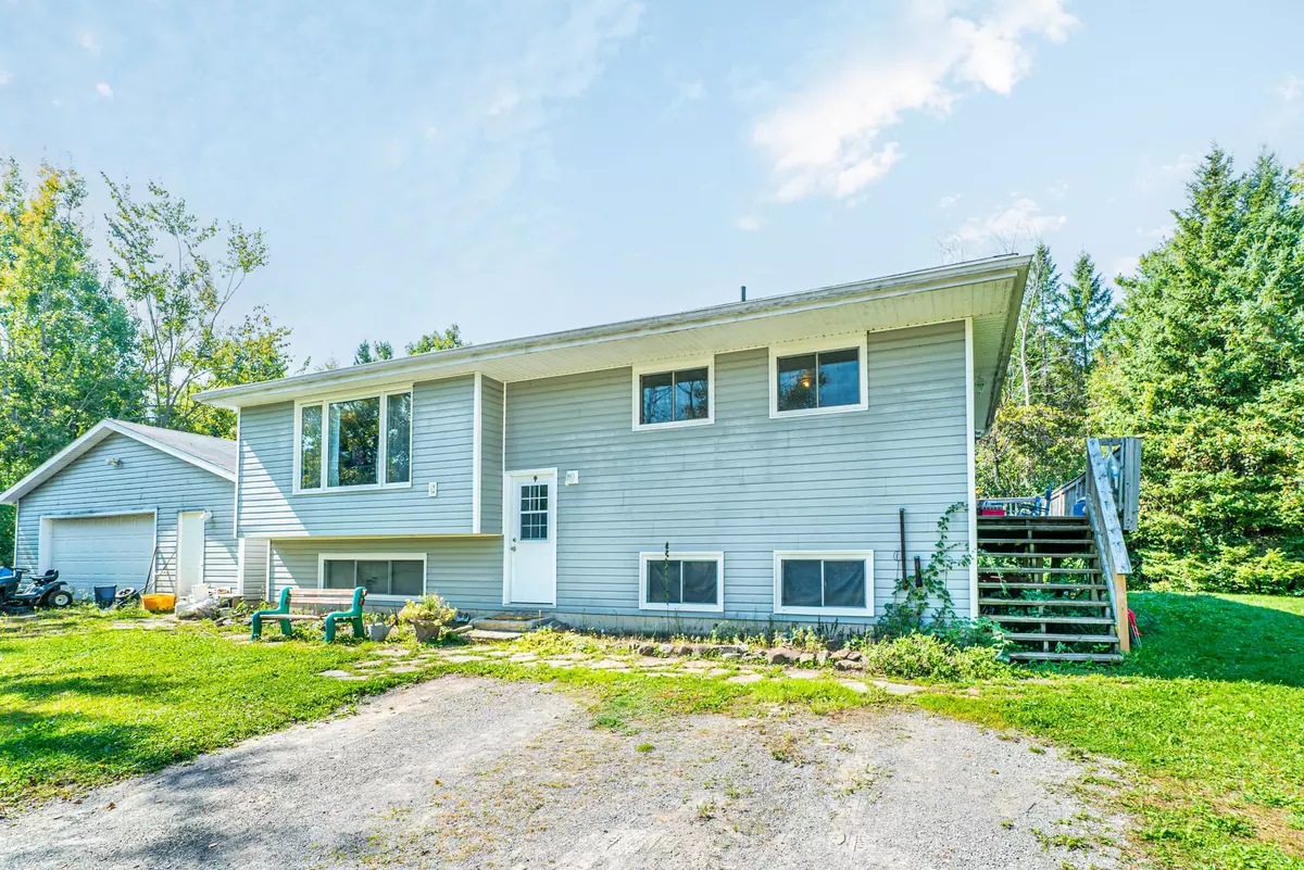 Kawartha Lakes, ON K0M 1L0,691 Cedar Glen RD