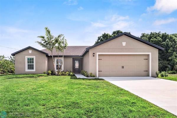 2562 SE Kaycee Ct, Port St Lucie, FL 34952