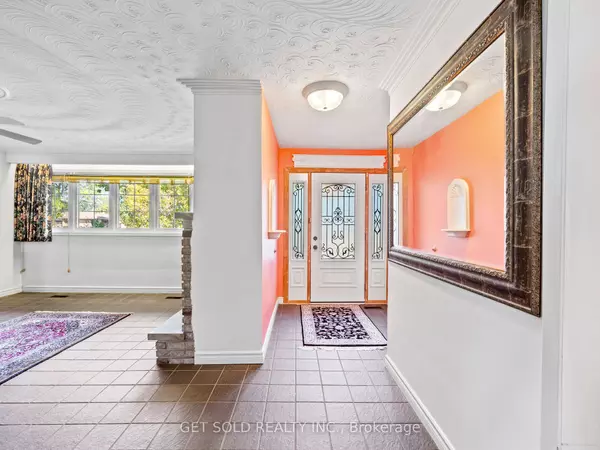 Toronto W10, ON M9V 2V3,15 Quinby CT