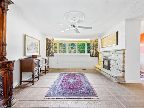 Toronto W10, ON M9V 2V3,15 Quinby CT