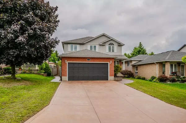 Kitchener, ON N2E 3K4,218 Hedgestone CT