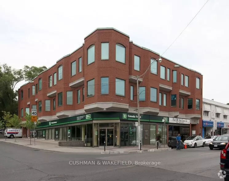 Toronto C03, ON M5P 3M6,439 Spadina RD #202-203