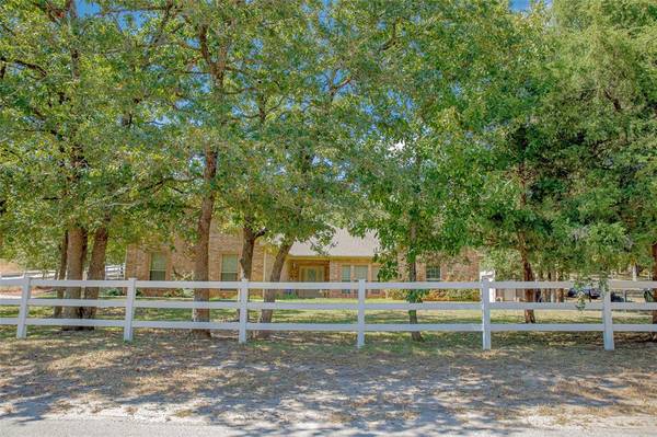 Mineola, TX 75773,110 County Road 2258