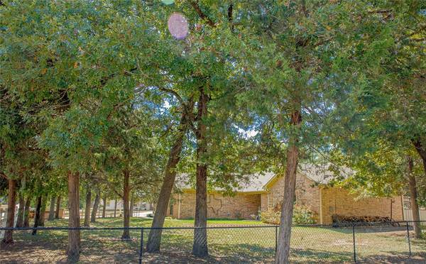 Mineola, TX 75773,110 County Road 2258