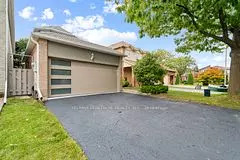 Vaughan, ON L4J 6N7,6 Glenoaks CT