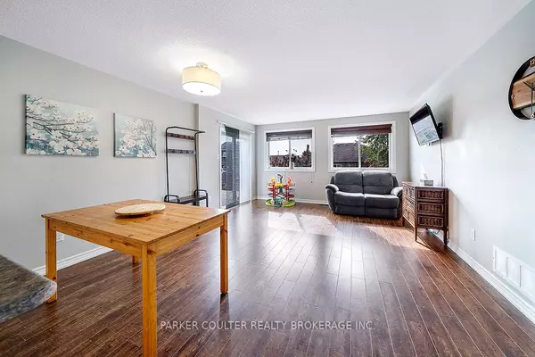 Springwater, ON L0L 1P0,42 Whitfield CRES