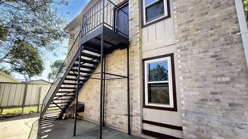 4614 Gurley Avenue #202, Dallas, TX 75223