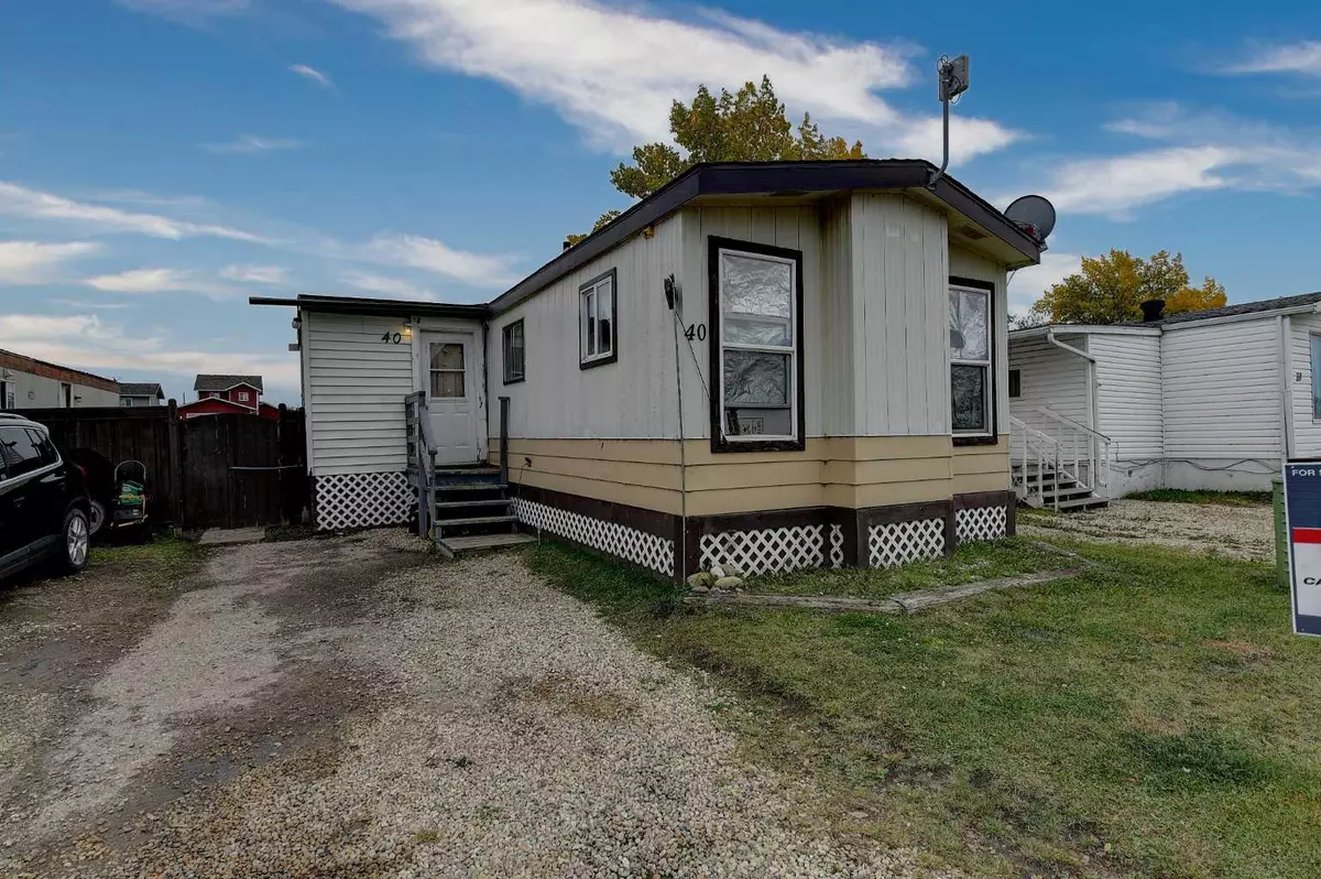 Clairmont, AB T8X 5A6,9824 104 AVE #40