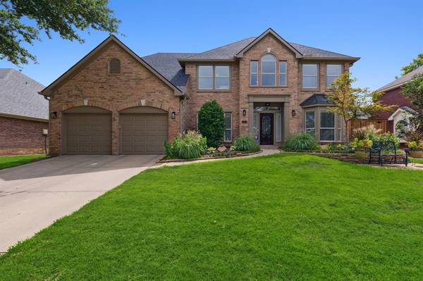 1032 Woodbriar Drive, Grapevine, TX 76051